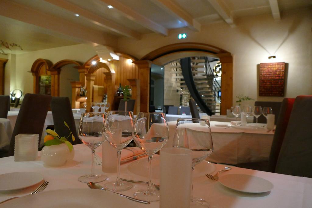 Logis Hotel Le France Villers-le-Lac Εξωτερικό φωτογραφία